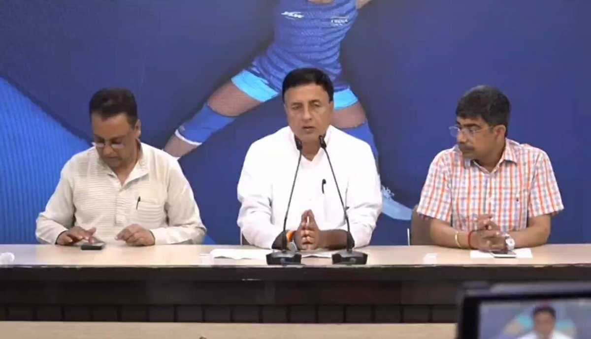 विनेश फोगाट साजिश के मैट पर हार गईं : कांग्रेस